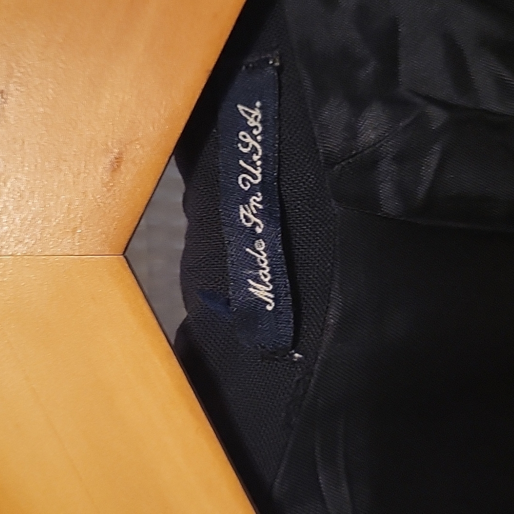 Austin Reed 2 Button Blazer - Picture 3 of 7